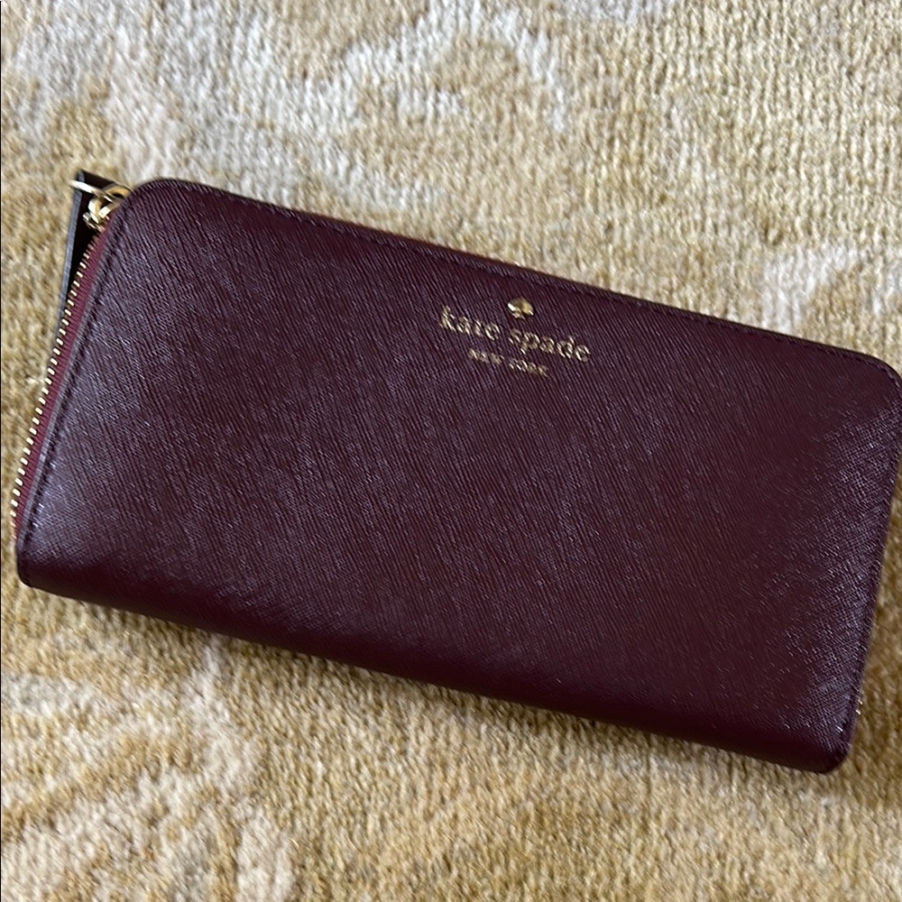 Kate Spade BurgundyLeather Wallet Classic Design